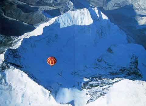 
Balloon Floating Over Lhotse, Nuptse And Everest Southwest Face Oct 21, 1991 - Ballooning Over Everest book
